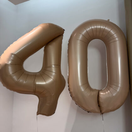 Number 40 balloon ( nude colour)